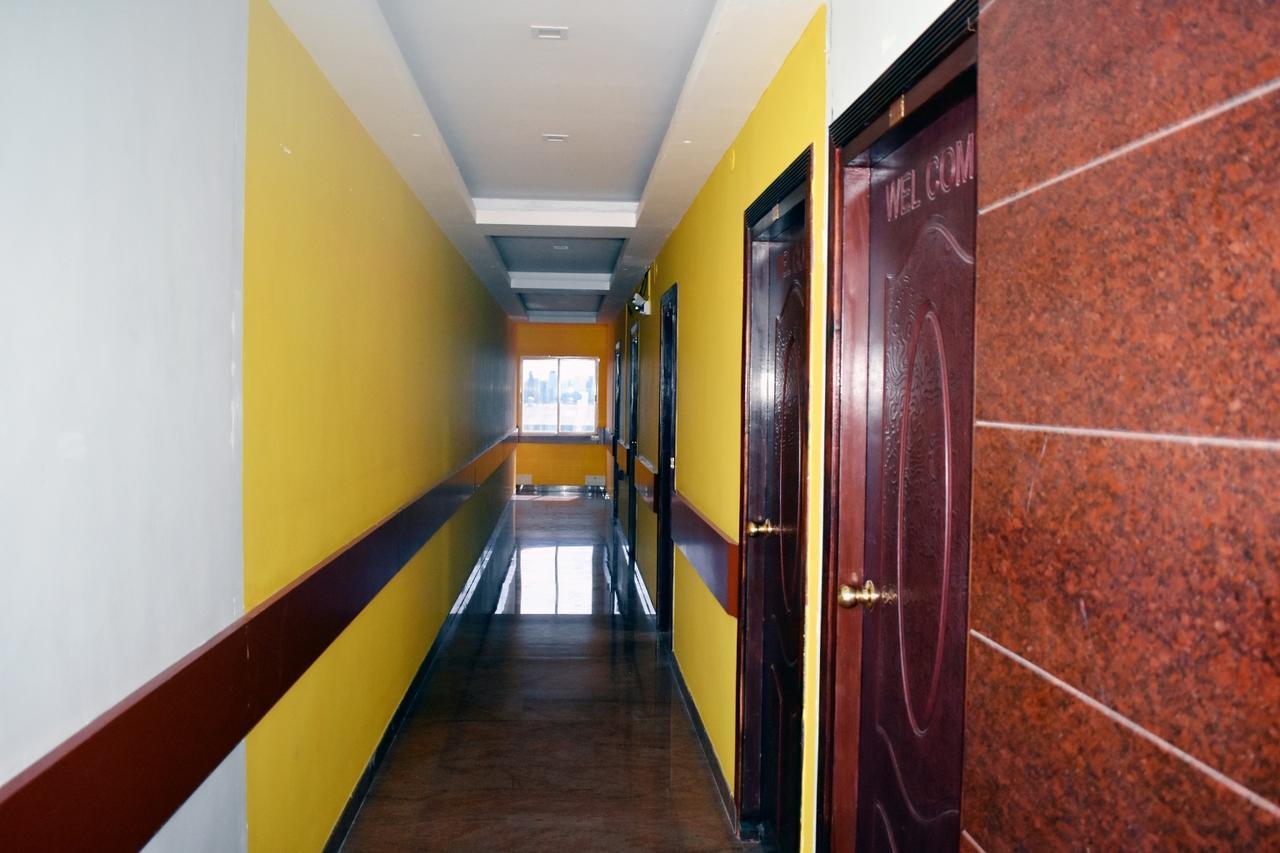 Hotel Apple Park Inn Tiruchirappalli Buitenkant foto
