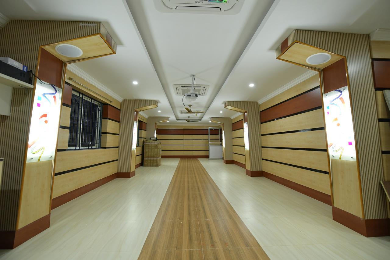 Hotel Apple Park Inn Tiruchirappalli Kamer foto